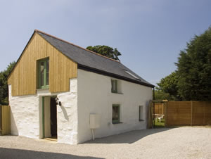 Self catering breaks at Chapel Barn in Mitchell, Cornwall
