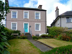 Self catering breaks at Garth Craig in Porthmadog, Gwynedd