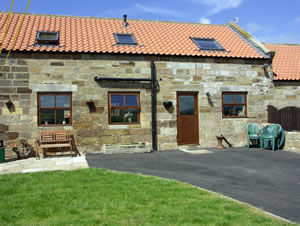 Self catering breaks at Whalebone Cottage in Whitby, North Yorkshire