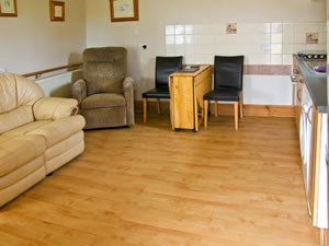 Self catering breaks at Cottage 1 in Carmarthen, Carmarthenshire