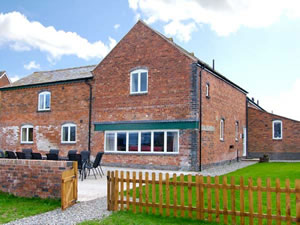 Self catering breaks at Jamess Parlour in Whitchurch, Shropshire