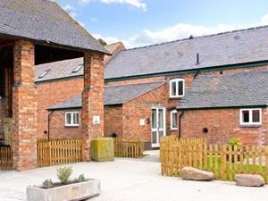 Self catering breaks at Emmas Dairy in Whitchurch, Shropshire