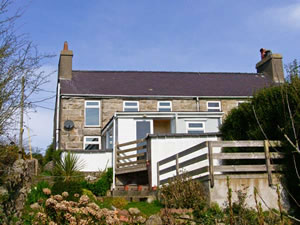 Self catering breaks at Bron Haul in Brynteg, Isle of Anglesey