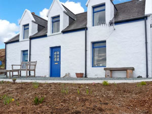 Self catering breaks at Slioch in Staffin, Isle of Skye