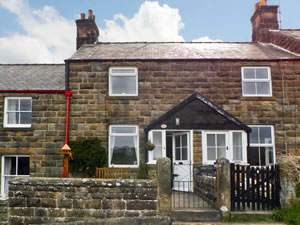 Self catering breaks at Hart Cottage in Glaisdale, North Yorkshire