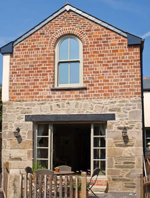 Self catering breaks at The Old Smithy in St Columb Major, Cornwall
