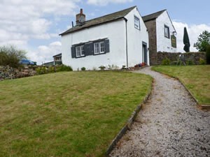 Self catering breaks at The School House in Dacre, Cumbria