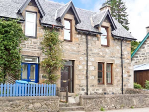 Self catering breaks at Hillside East in Kingussie, Inverness-shire