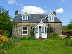 Self catering breaks at Old Hall Cottage in Falstone, Northumberland