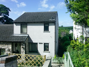 Self catering breaks at Tapestry Cottage in Milnthorpe, Cumbria