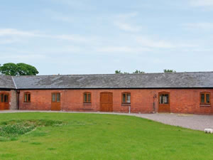 Self catering breaks at The Granary in Alberbury, Shropshire