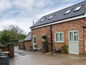 Self catering breaks at The Old Smithy in Hollington, Derbyshire