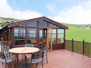 Self catering breaks at Pentref in Aberdovey, Gwynedd