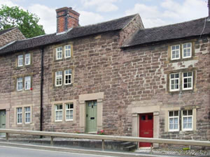 Self catering breaks at Mill Workers Cottage in Cromford, Derbyshire