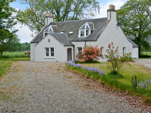 Self catering breaks at Easter Urray in Muir Of Ord, Inverness-shire