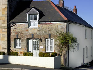 Self catering breaks at The Wedge in Mitchell, Cornwall