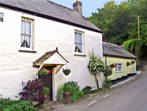 Self catering breaks at The Retreat in St Keyne, Cornwall