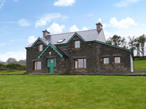 Self catering breaks at Kilbrown House in Goleen, County Cork