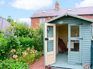 Self catering breaks at Rowan Cottage in Berwick-Upon-Tweed, Northumberland