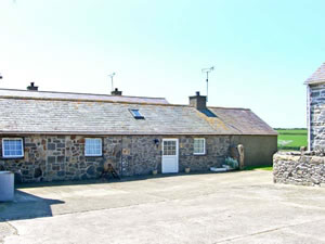 Self catering breaks at Hoewal in Abersoch, Gwynedd