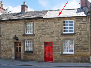 Self catering breaks at Beech Cottage in Youlgreave, Derbyshire