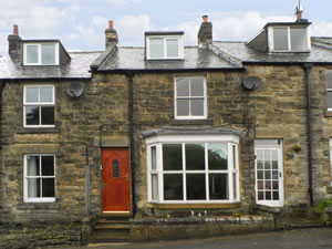 Self catering breaks at St Heddas Cottage in Egton, North Yorkshire