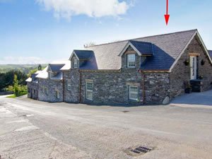 Self catering breaks at Ysgubor Uchaf in Newcastle Emlyn, Conwy