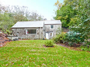 Self catering breaks at Walden Pond in Par, Cornwall