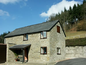 Self catering breaks at Border View in Kington, East-Worcestershire