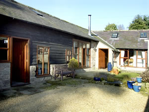 Self catering breaks at Ivy Barn in Clive, Shropshire