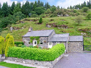 Self catering breaks at Henrhiw Bach in Penmachno, Conwy
