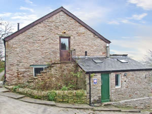 Self catering breaks at The Hayloft in Combs, Derbyshire