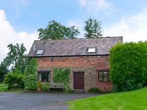 Self catering breaks at The Old Barn in Bewdley, Shropshire
