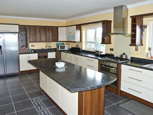 Self catering breaks at Stranacorcoragh in Derrybeg, County Donegal