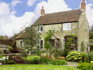 Self catering breaks at Howe Green Cottage in Kirkbymoorside, North Yorkshire