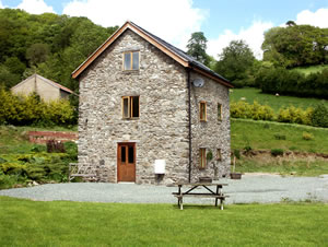 Self catering breaks at The Old Mill in Llanfyllin, Powys