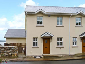 Self catering breaks at 6 Harbour View in Duncannon, County Wexford