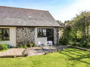 Self catering breaks at Honey Bee Cottage in Bradworthy, Devon