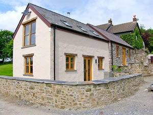 Self catering breaks at The Smithy in St Clears, Dyfed