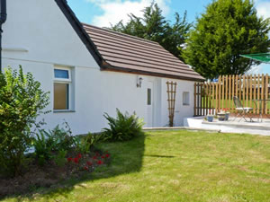Self catering breaks at The Beech Tree in Mitchell, Cornwall