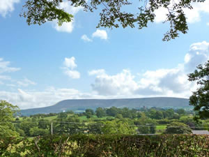 Self catering breaks at Stonyhurst in Waddington, Lancashire