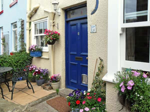 Self catering breaks at Roma Cottage in Staithes, North Yorkshire