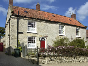 Self catering breaks at Croft Head Cottage in Wrelton, North Yorkshire