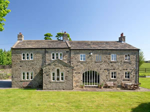 Self catering breaks at Dean Head House in Ilkley, West Yorkshire