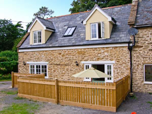 Self catering breaks at The Cygnet in Haselbury Plucknett, Somerset