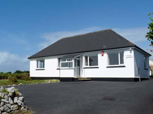 Self catering breaks at Crendon in Illogan, Cornwall