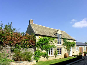 Self catering breaks at Dutton House in Curbridge, Oxfordshire