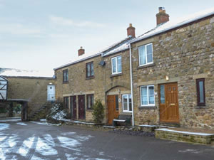 Self catering breaks at 4 Crown Court Yard in Grewelthorpe, North Yorkshire
