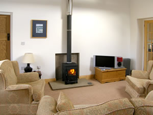 Self catering breaks at Stable Cottage in Belford, Northumberland