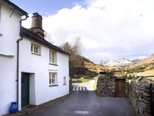 Self catering breaks at Fell Foot Cottage in Little Langdale, Cumbria